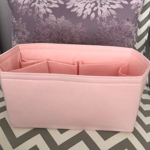 Louis Vuitton Neverfull organizer rose ballerine